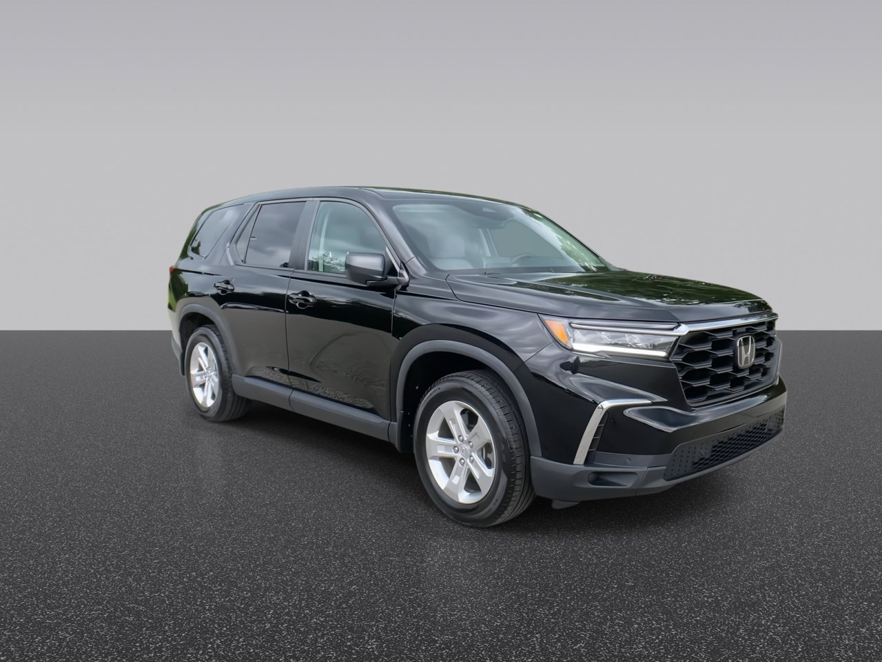 Certified 2023 Honda Pilot LX image 3