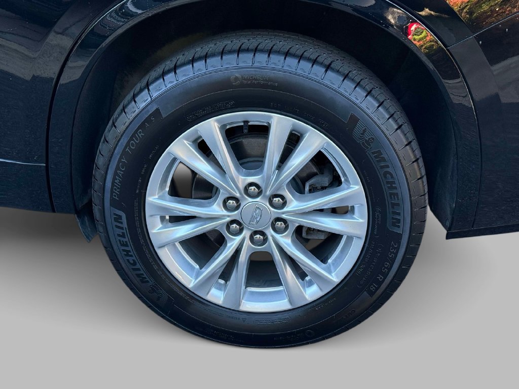 Certified 2025 Cadillac XT6 Luxury AWD/4WD image 13