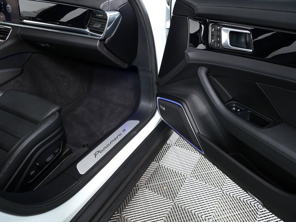 Certified 2022 Porsche Panamera 4 image 27