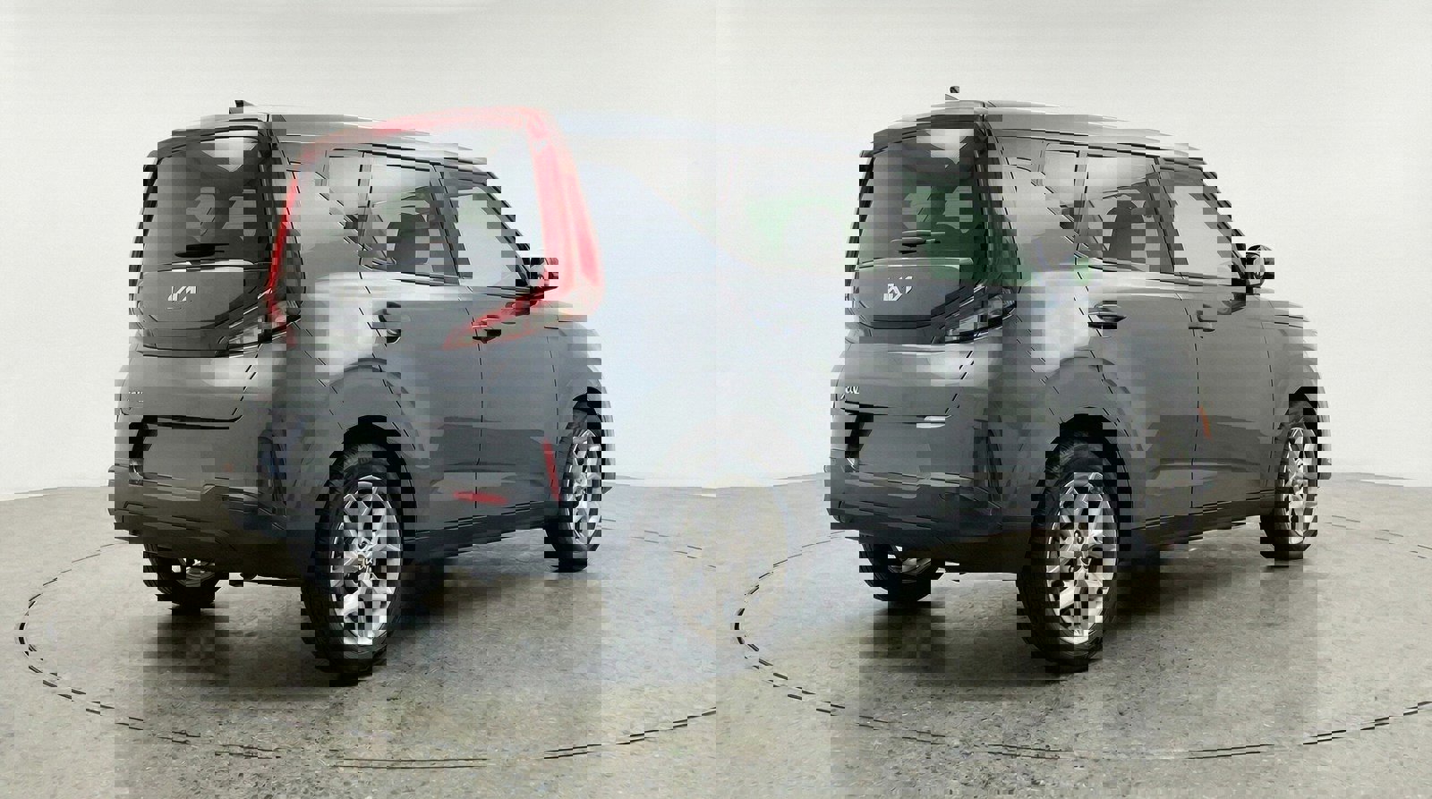 Used 2025 Kia Soul LX w/ LX Technology Package FWD image 7