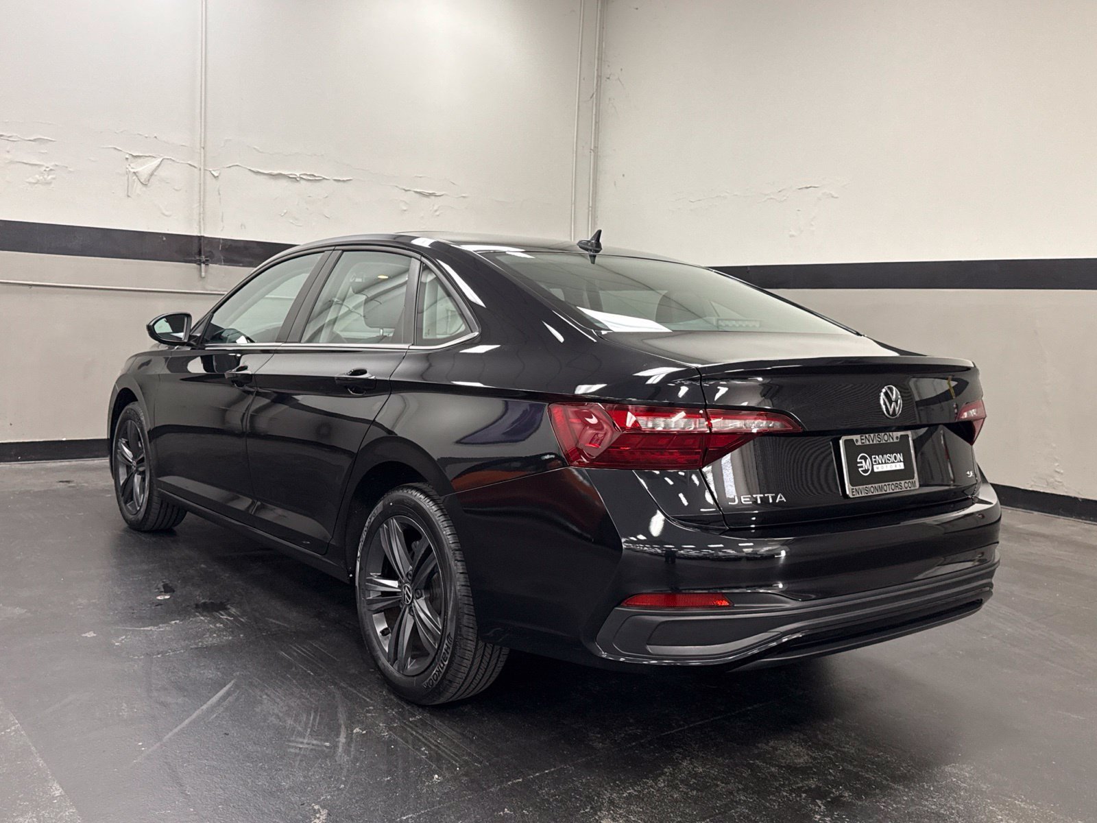 Used 2022 Volkswagen Jetta SE w/ Panoramic Sunroof Package FWD image 8