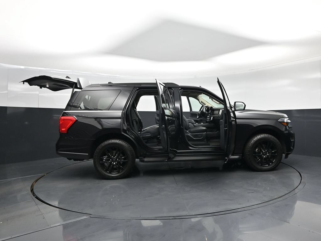 Certified 2024 Ford Expedition XLT AWD/4WD image 4