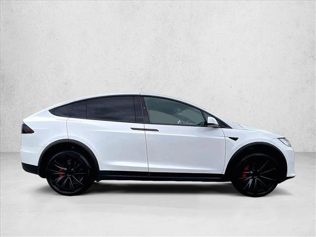 Used 2023 Tesla Model X Plaid image 3