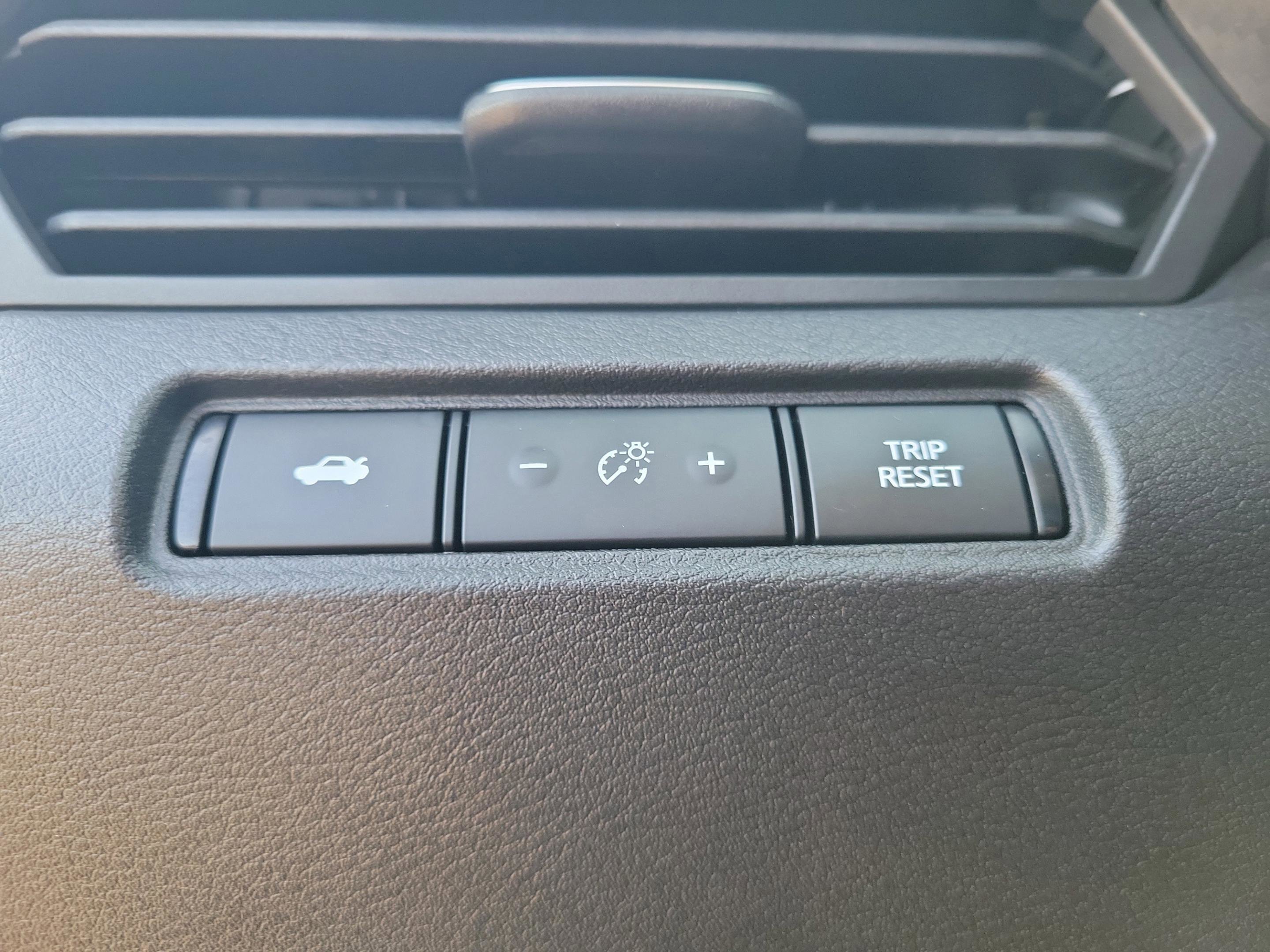 Used 2019 Nissan Altima 2.5 SR w/ SR Premium Package image 25