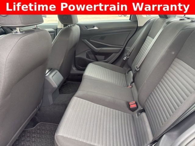 Used 2025 Volkswagen Jetta S image 17