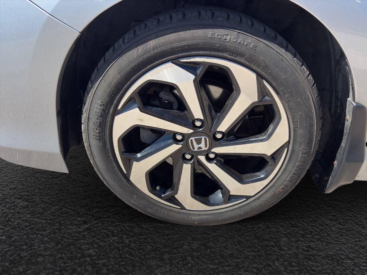 Used 2017 Honda Accord EX image 20