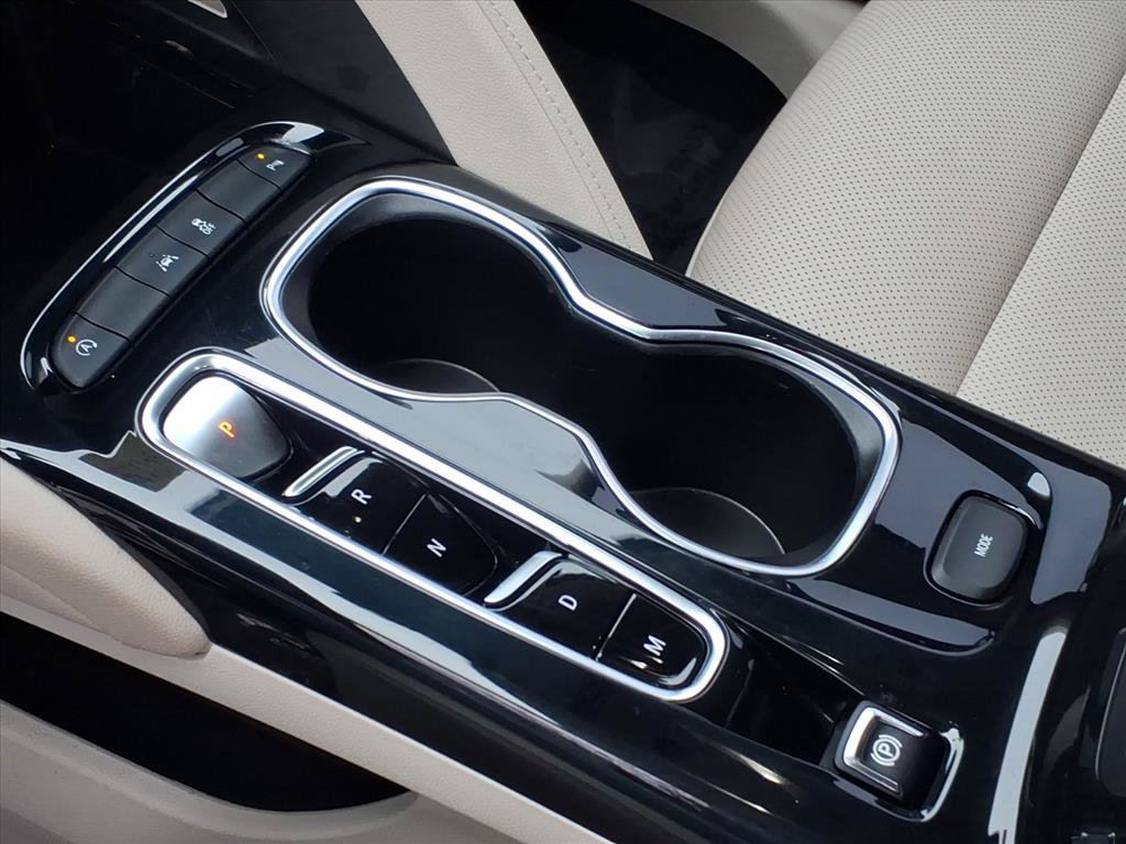 Used 2021 Buick Envision Essence w/ Technology Package I image 15