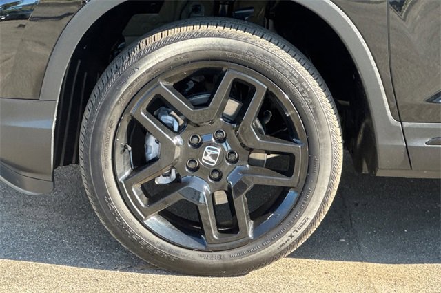 Certified 2024 Honda Passport Black Edition image 35
