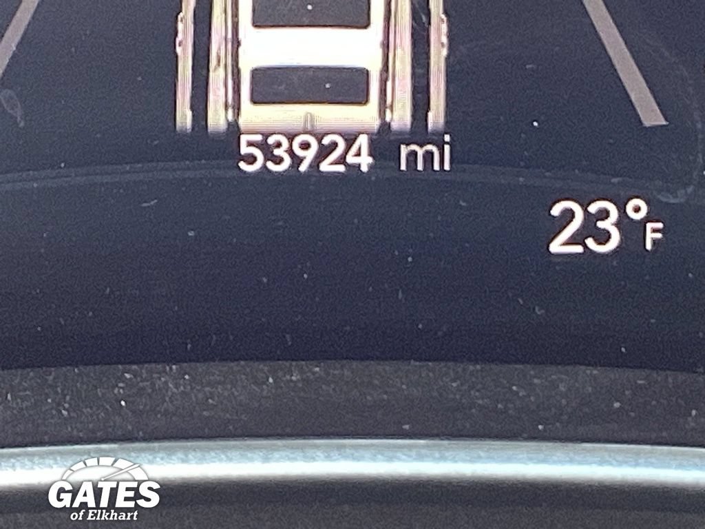 Used 2023 Chrysler Pacifica Touring-L FWD image 4