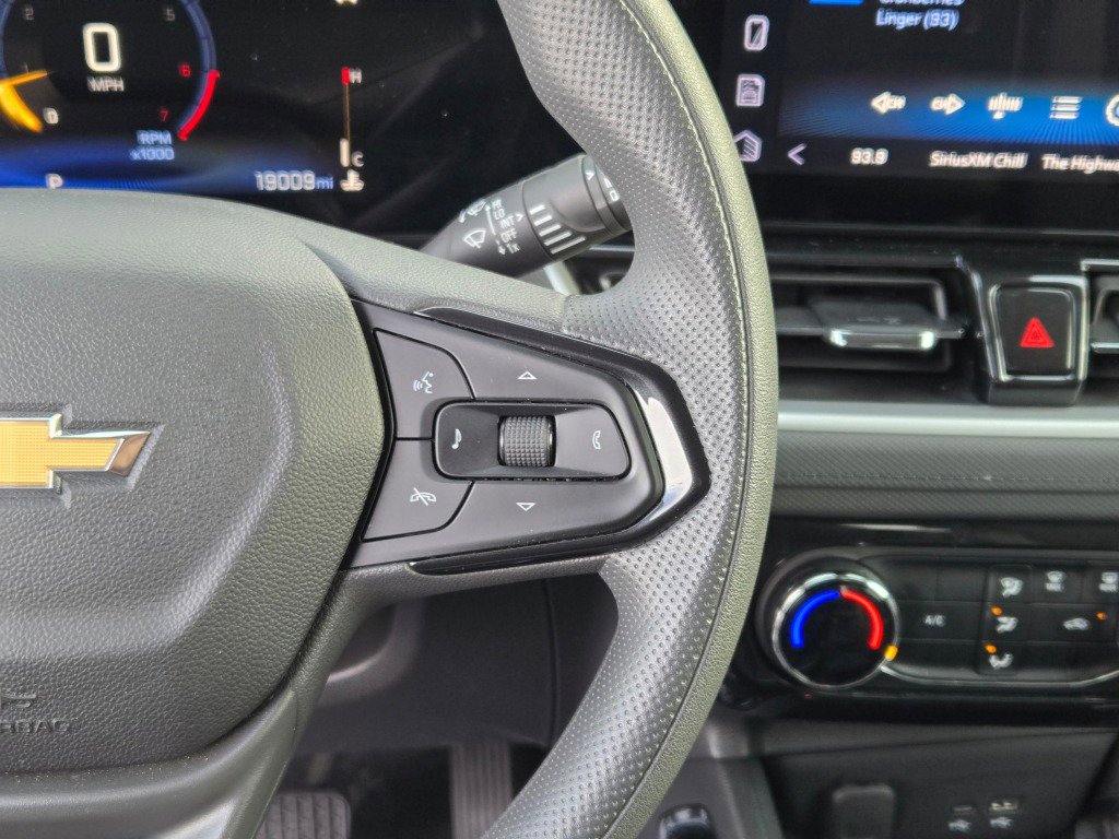 Used 2025 Chevrolet TrailBlazer LT image 28