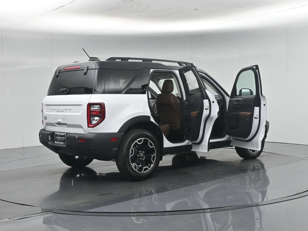 New 2026 Ford Bronco Sport Outer Banks w/ Outer Banks Tech Package+ AWD/4WD image 30