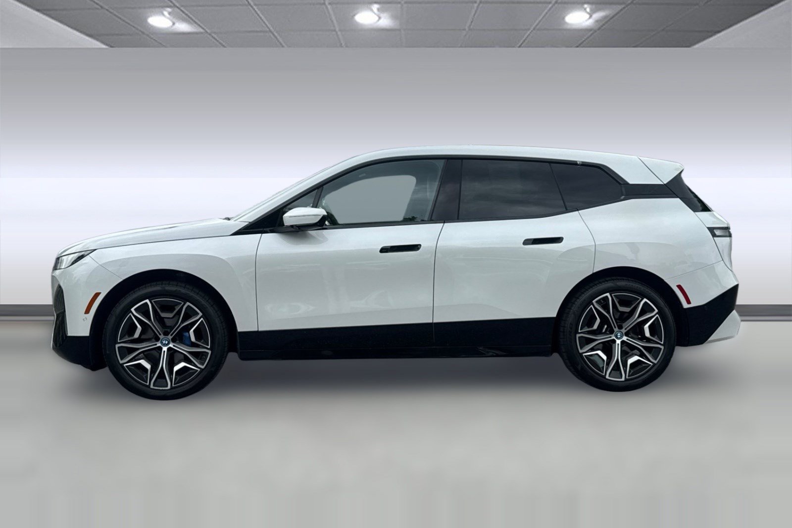 Certified 2024 BMW iX xDrive50 w/ Sport Package AWD/4WD image 2