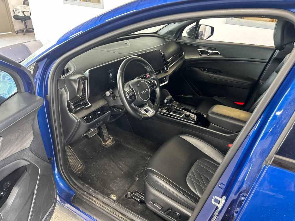 Used 2025 Kia Sportage X-Line AWD/4WD image 3