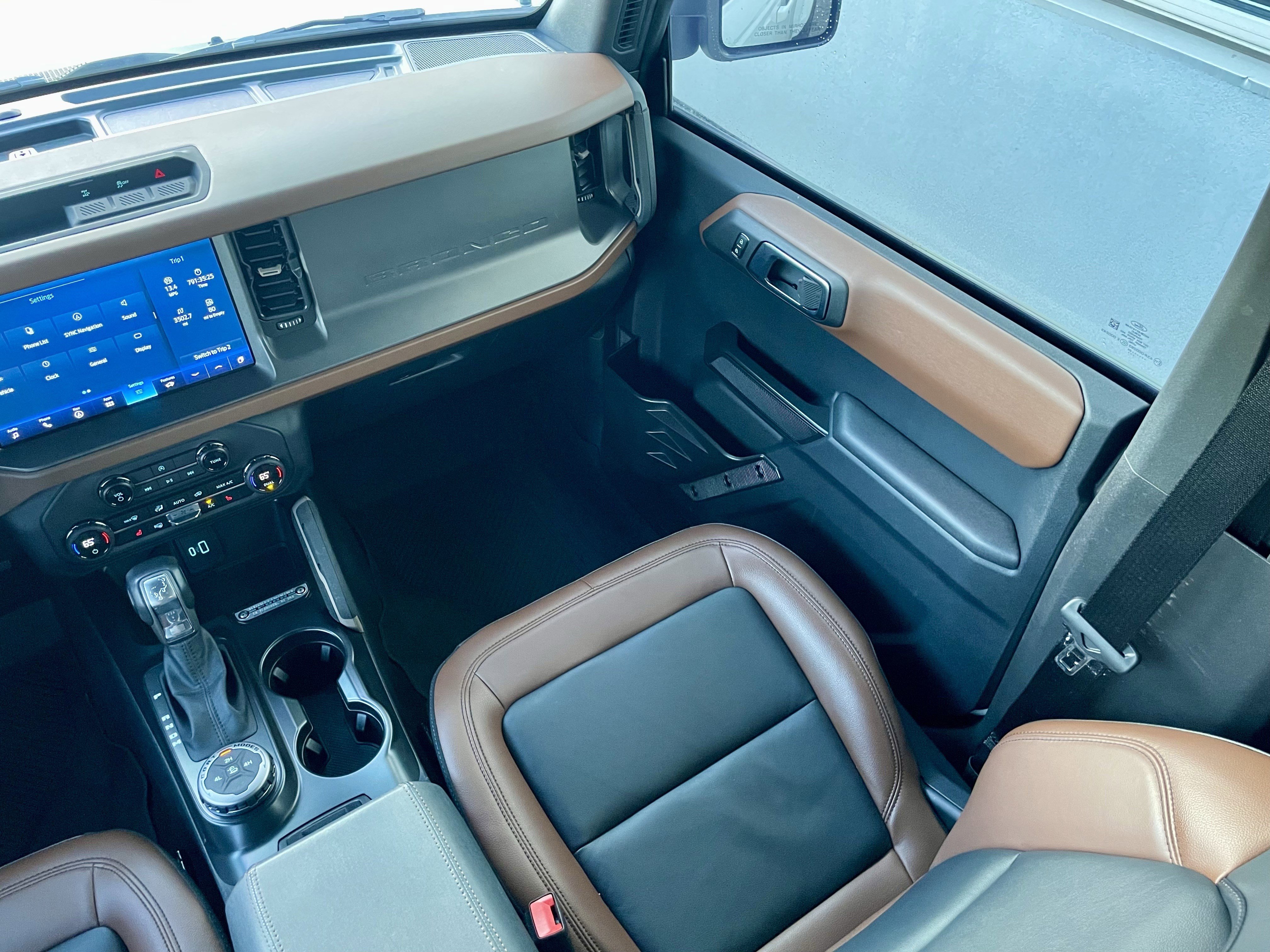 Used 2024 Ford Bronco Outer Banks AWD/4WD image 17