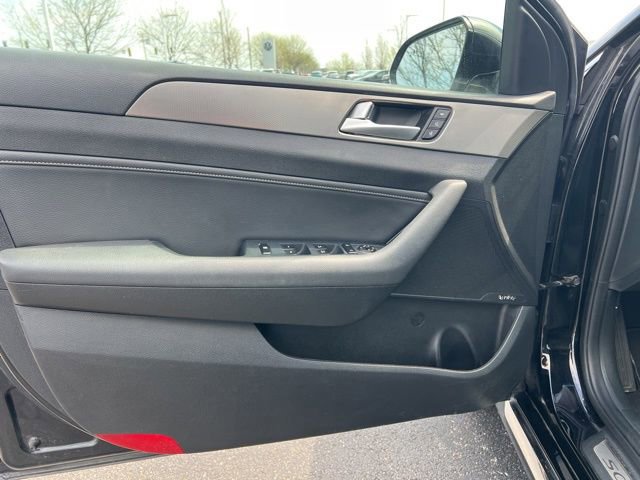 Used 2017 Hyundai Sonata Limited 2.0T w/ Cargo Package image 26