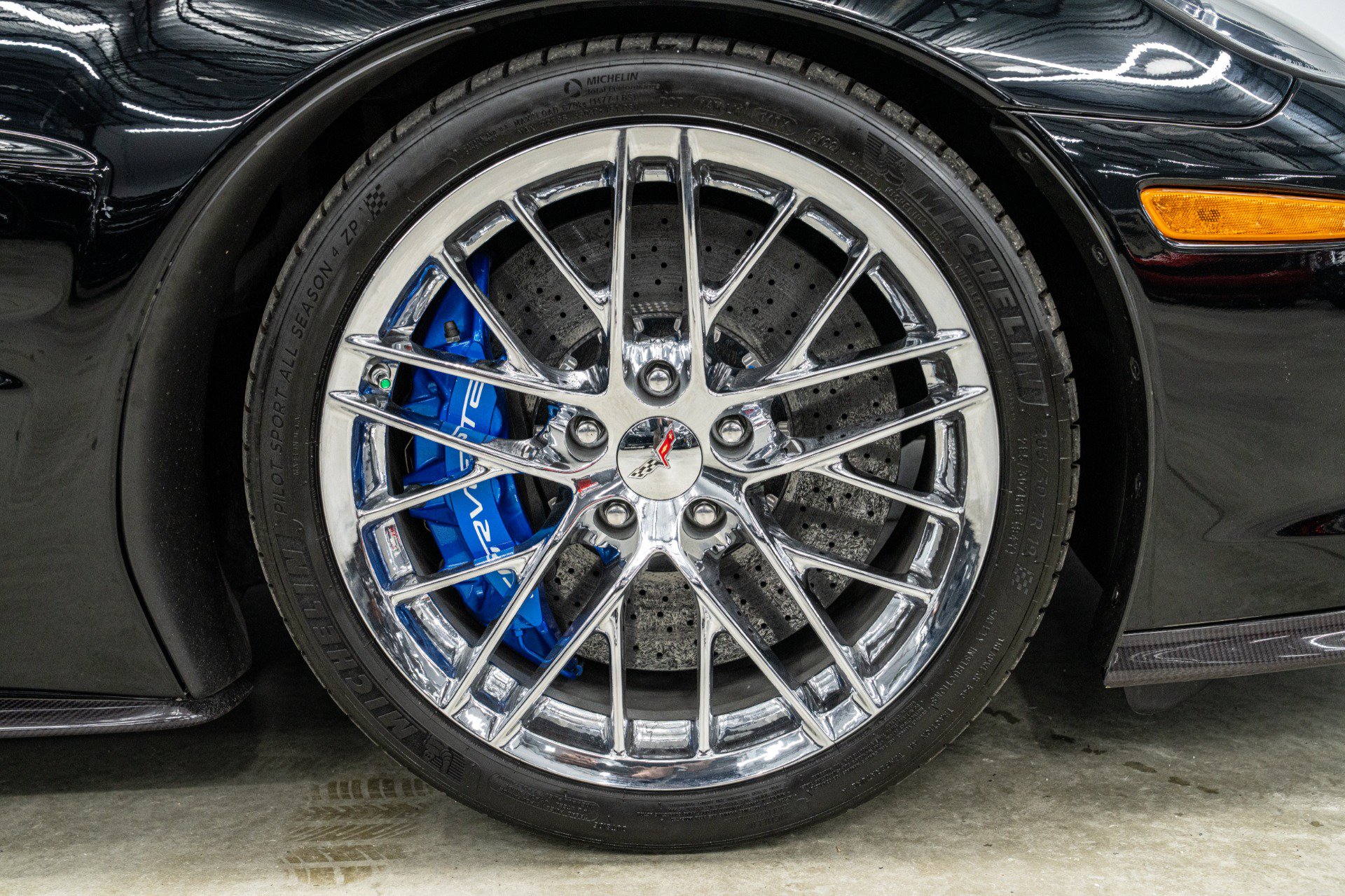 Used 2009 Chevrolet Corvette ZR1 w/ Preferred Equipment Group RWD image 40