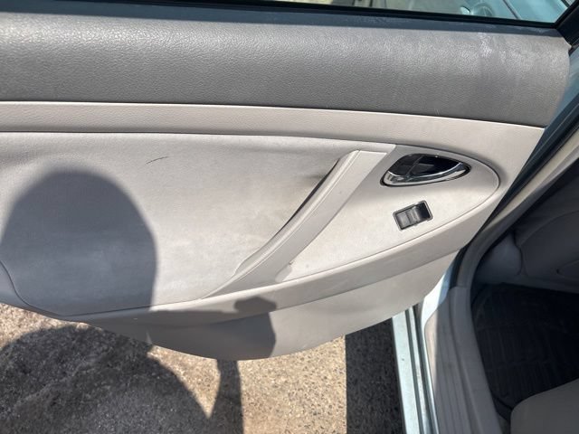 Used 2007 Toyota Camry LE FWD image 18