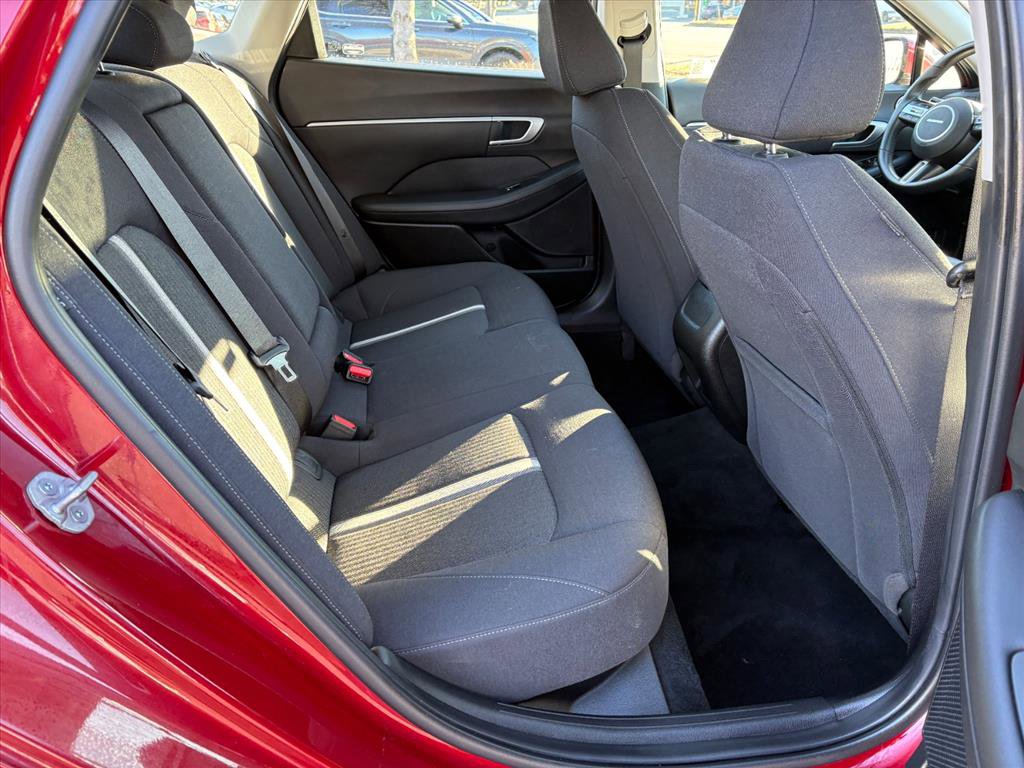 Certified 2024 Hyundai Sonata SEL w/ Convenience Package image 19