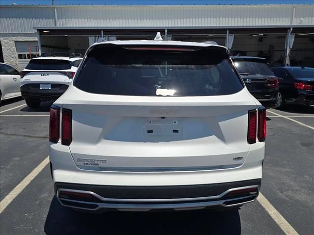Certified 2023 Kia Sorento EX AWD/4WD image 10