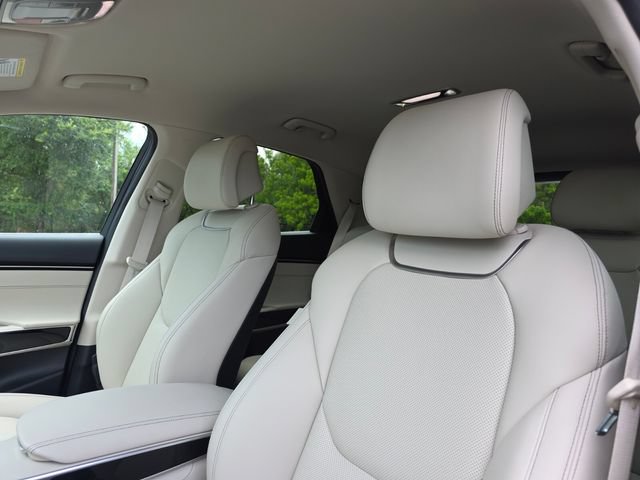 Used 2025 Genesis GV70 2.5T AWD/4WD image 22