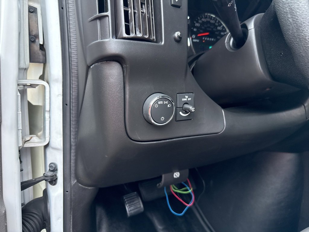 Used 2019 Chevrolet Express 2500 image 20