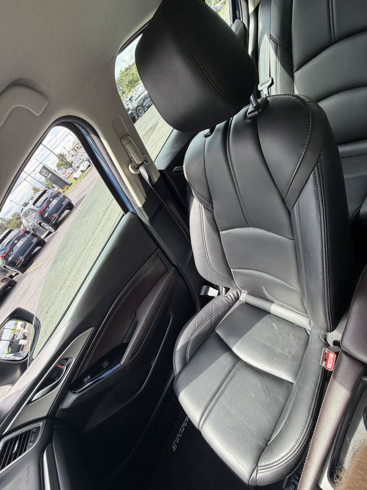 Used 2018 MAZDA MAZDA3 Touring FWD image 22