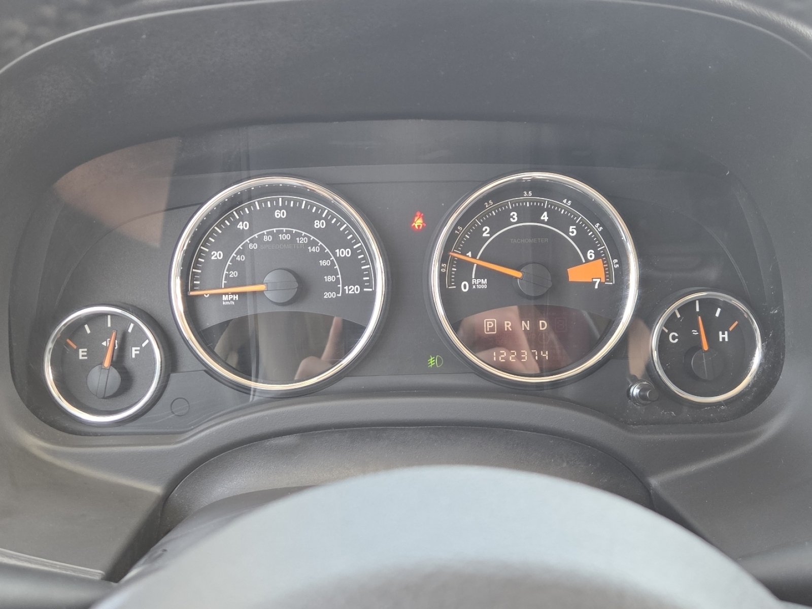 Used 2015 Jeep Compass Latitude FWD image 24