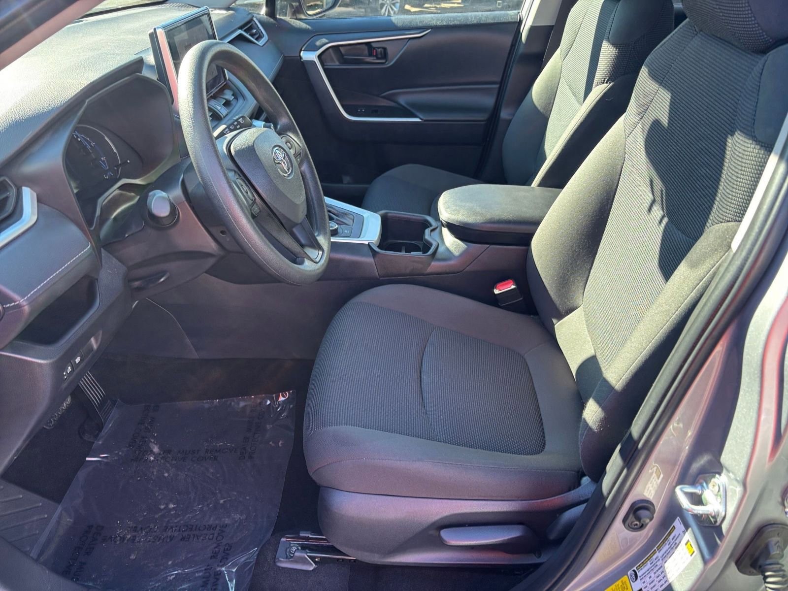 Used 2025 Toyota RAV4 LE image 23