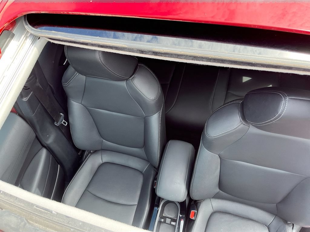Used 2024 Toyota Corolla Cross XLE w/ Convenience Package FWD image 33