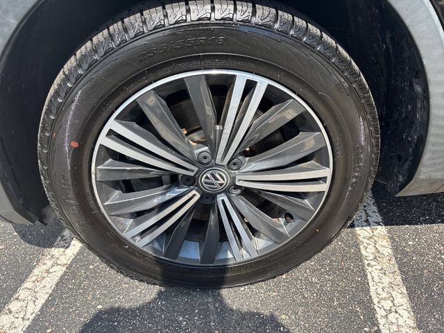 Used 2018 Volkswagen Tiguan SEL AWD/4WD image 27