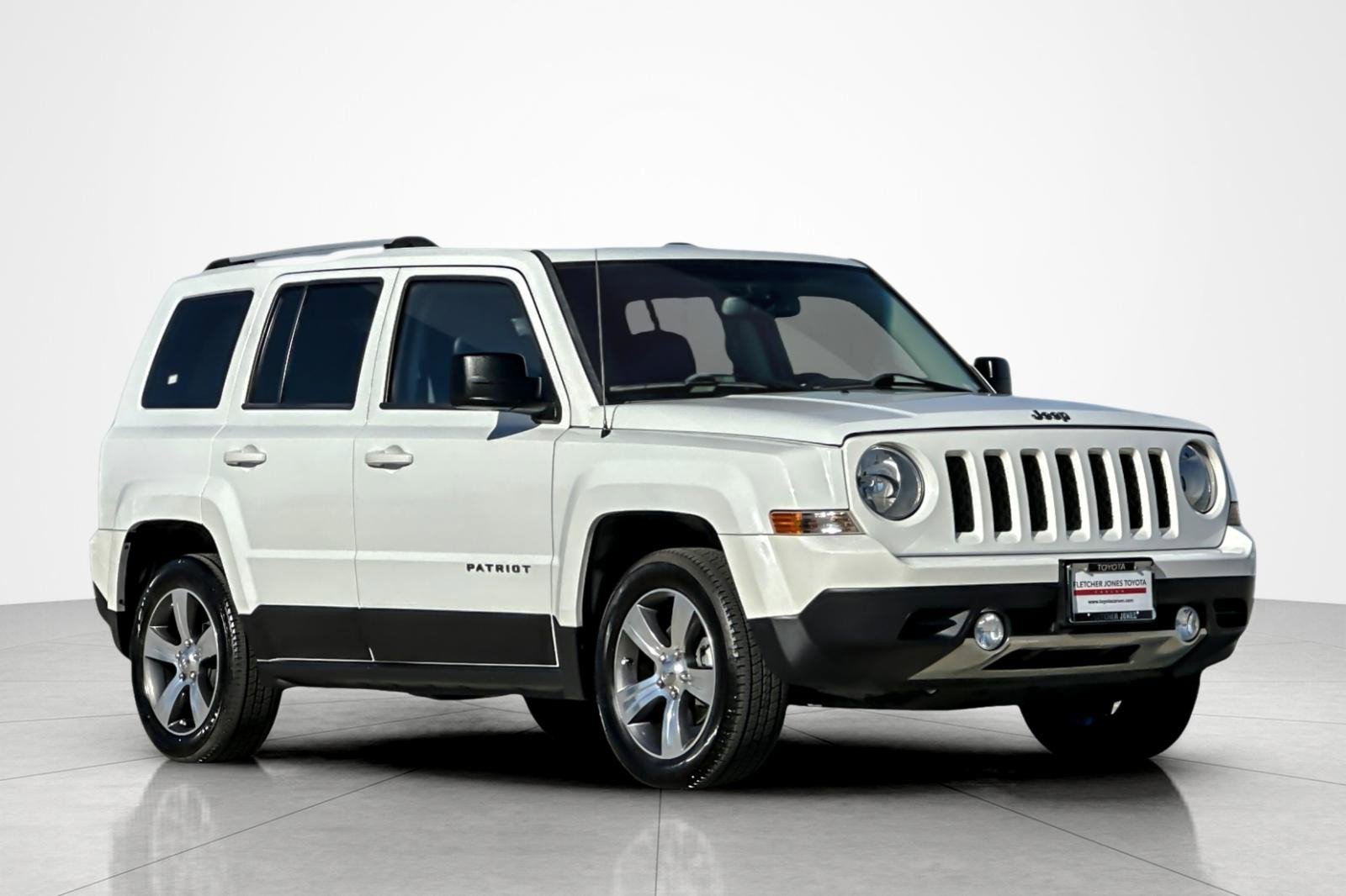 Used 2016 Jeep Patriot High Altitude image 7