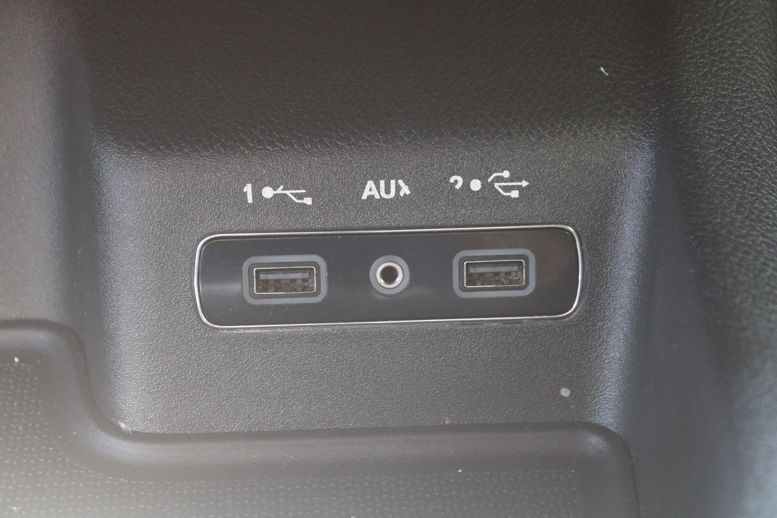 Used 2019 Dodge Durango SXT RWD image 34