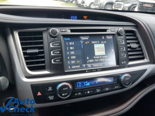 Used 2016 Toyota Highlander XLE AWD/4WD image 26