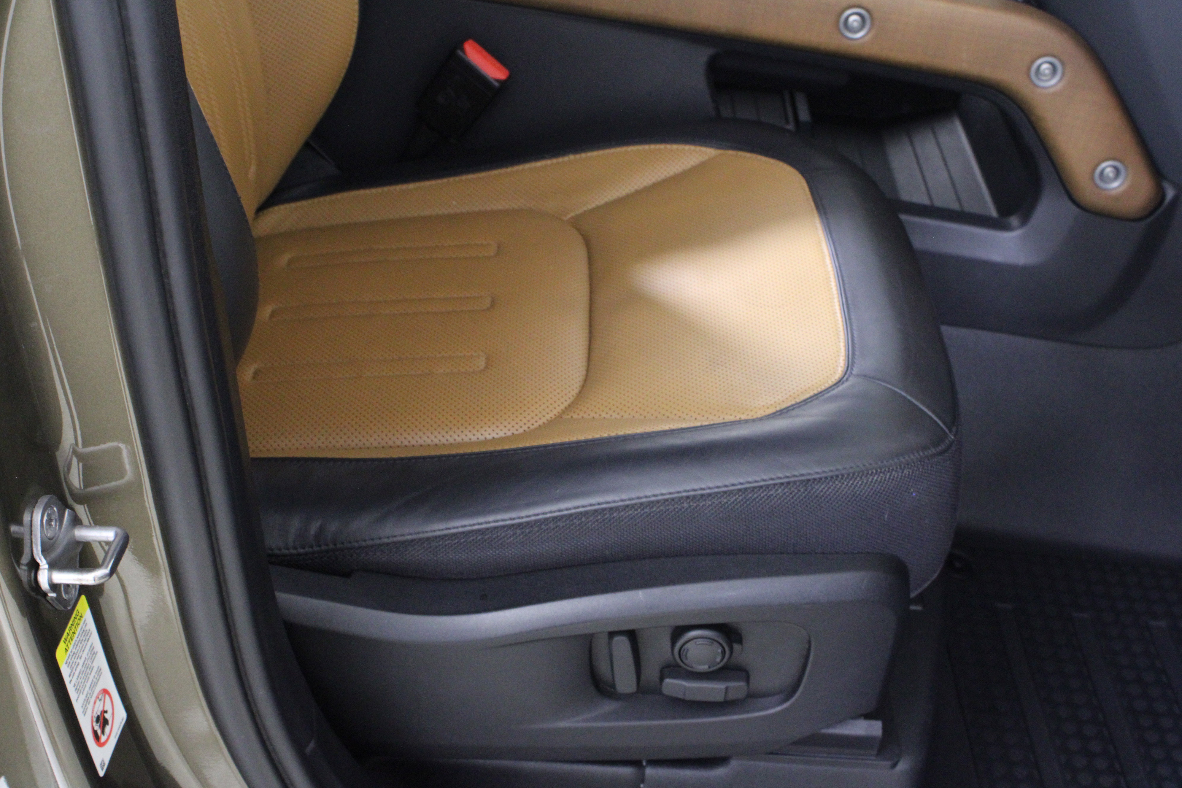 Used 2020 Land Rover Defender 110 X image 19