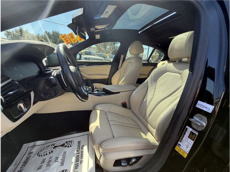 Used 2020 BMW 530i w/ Premium Package image 18