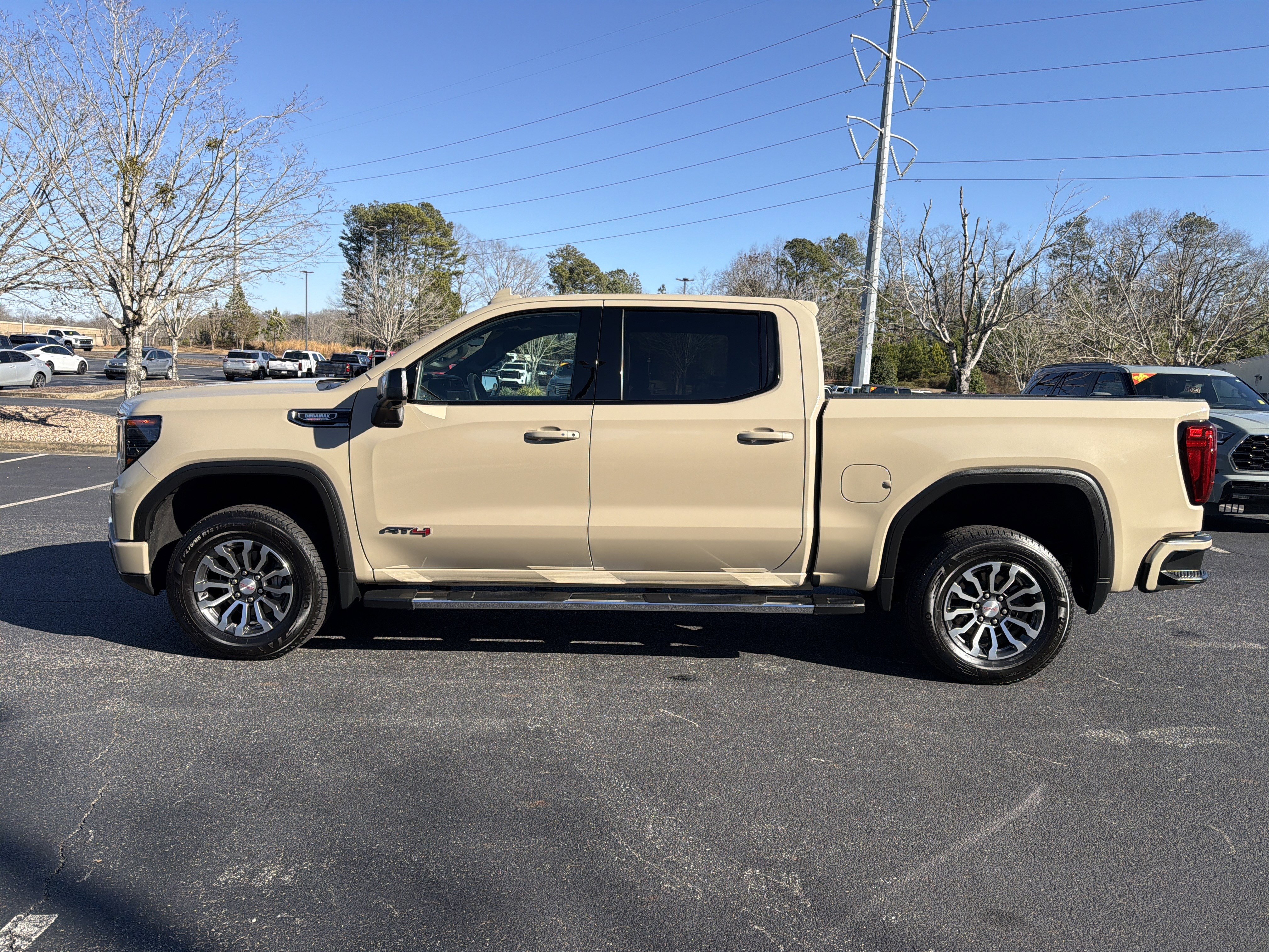 Used 2023 GMC Sierra 1500 AT4 w/ Technology Package image 8
