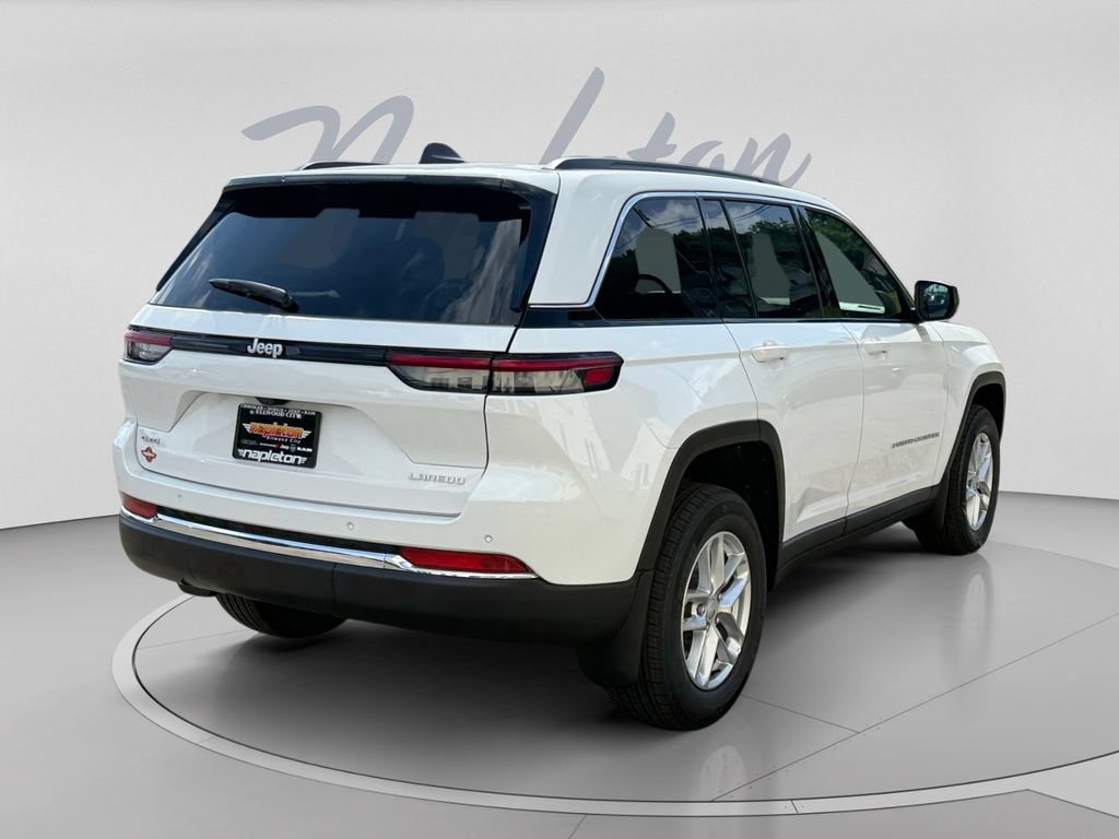 New 2026 Jeep Grand Cherokee Laredo AWD/4WD image 6
