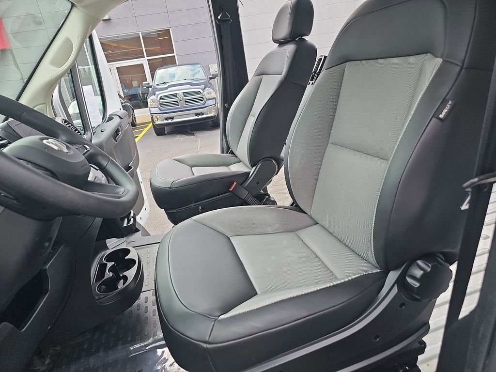 Used 2025 RAM ProMaster 3500 w/ Convenience Group FWD image 15