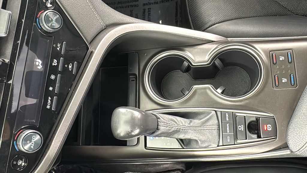 Used 2021 Toyota Camry XSE image 26