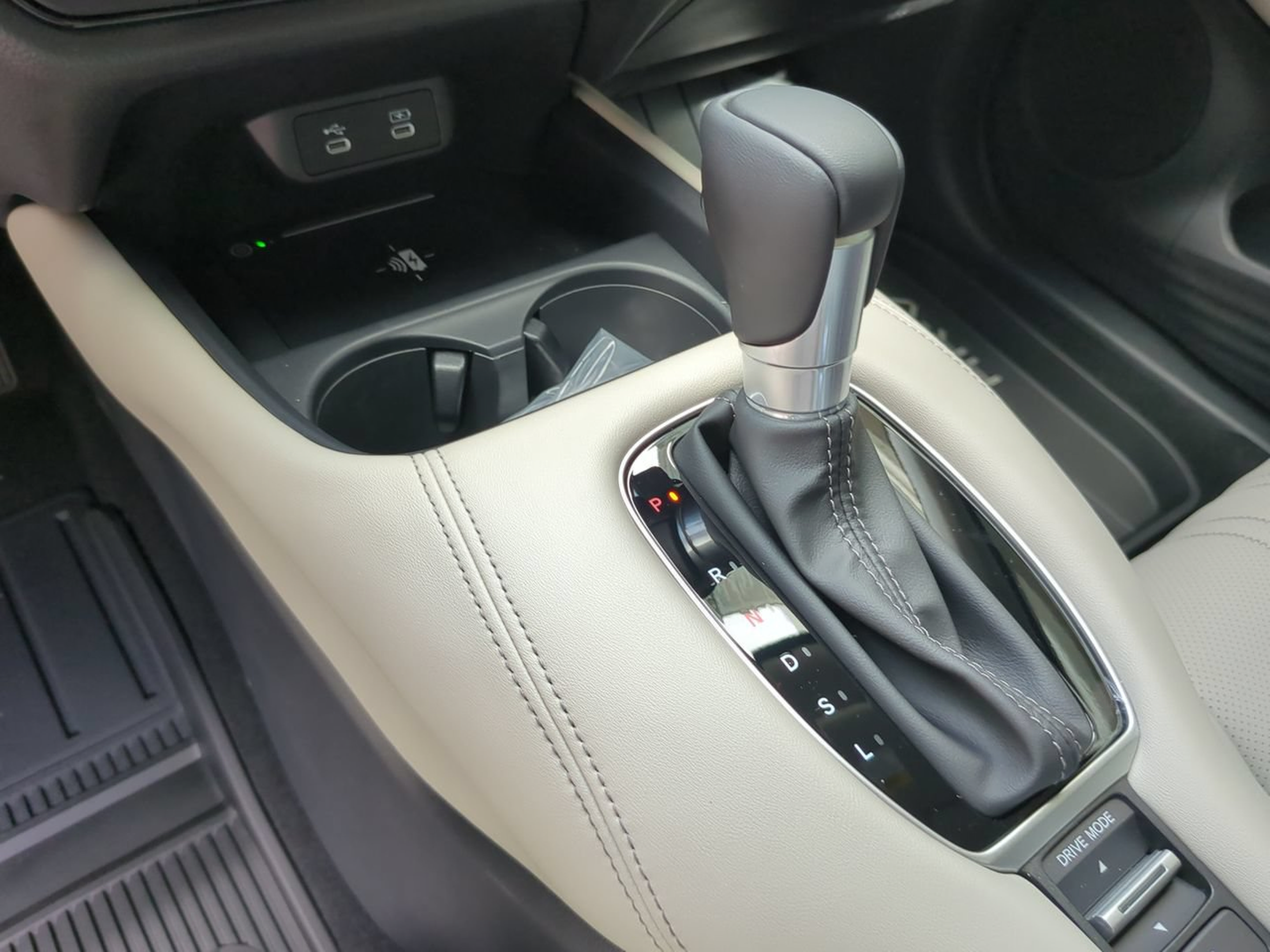 New 2027 Honda HR-V EX-L image 16