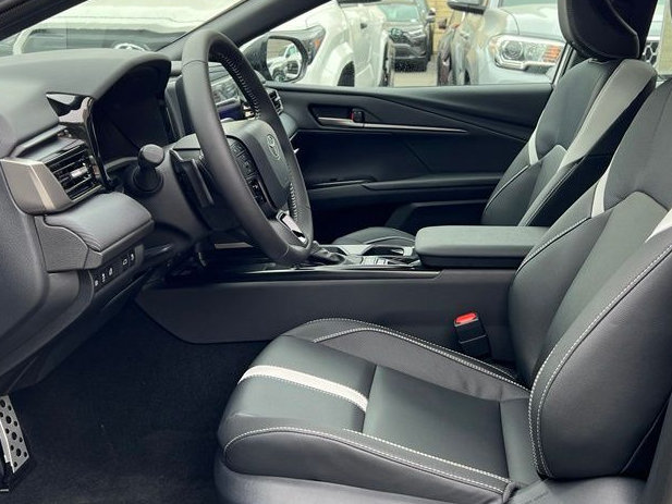 New 2026 Toyota Camry SE FWD image 8