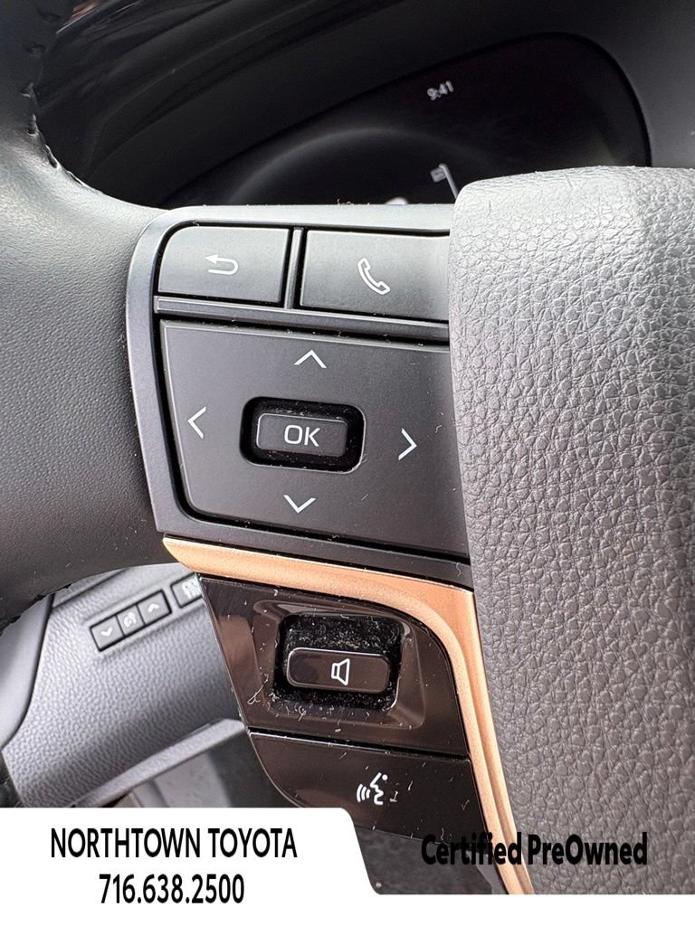 Used 2023 Toyota Crown AWD/4WD image 21