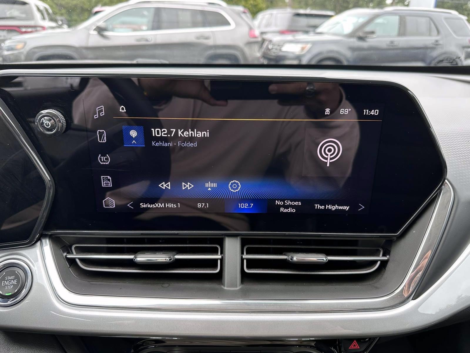 Used 2024 Chevrolet Trax LT FWD image 20