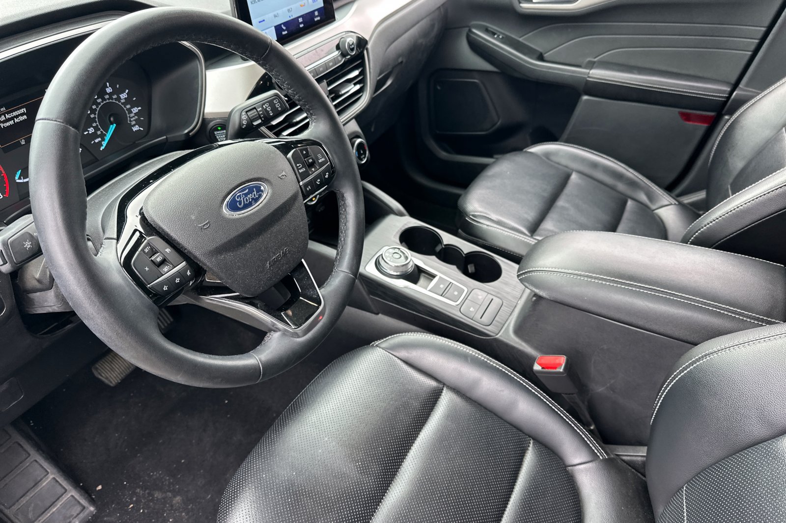 Used 2022 Ford Escape SEL FWD image 9