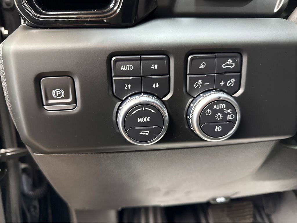 Used 2022 GMC Sierra 1500 AT4 w/ AT4 Premium Package image 38