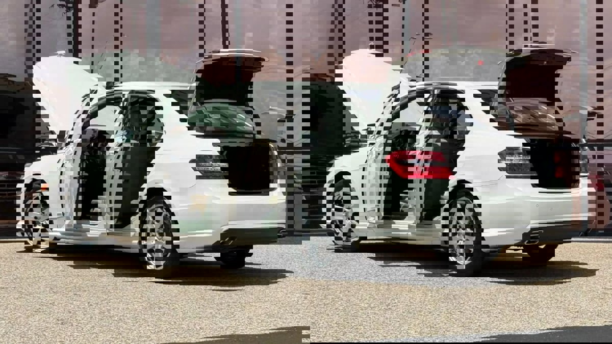 Used 2011 Mercedes-Benz E 350 Sport image 7