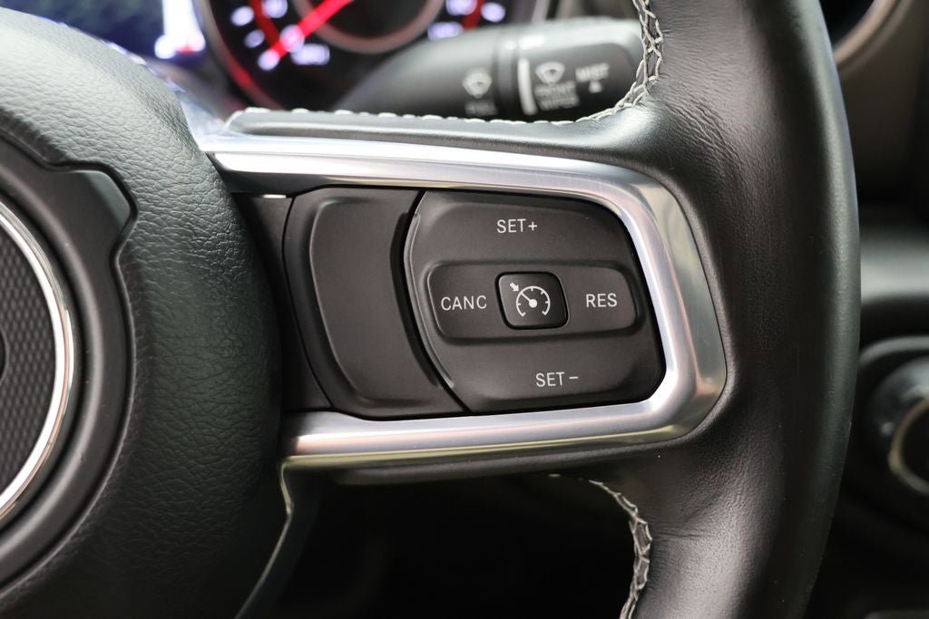 Used 2021 Jeep Gladiator Rubicon AWD/4WD image 23