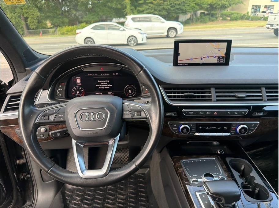 Used 2017 Audi Q7 3.0T Prestige w/ Prestige Package AWD/4WD image 13