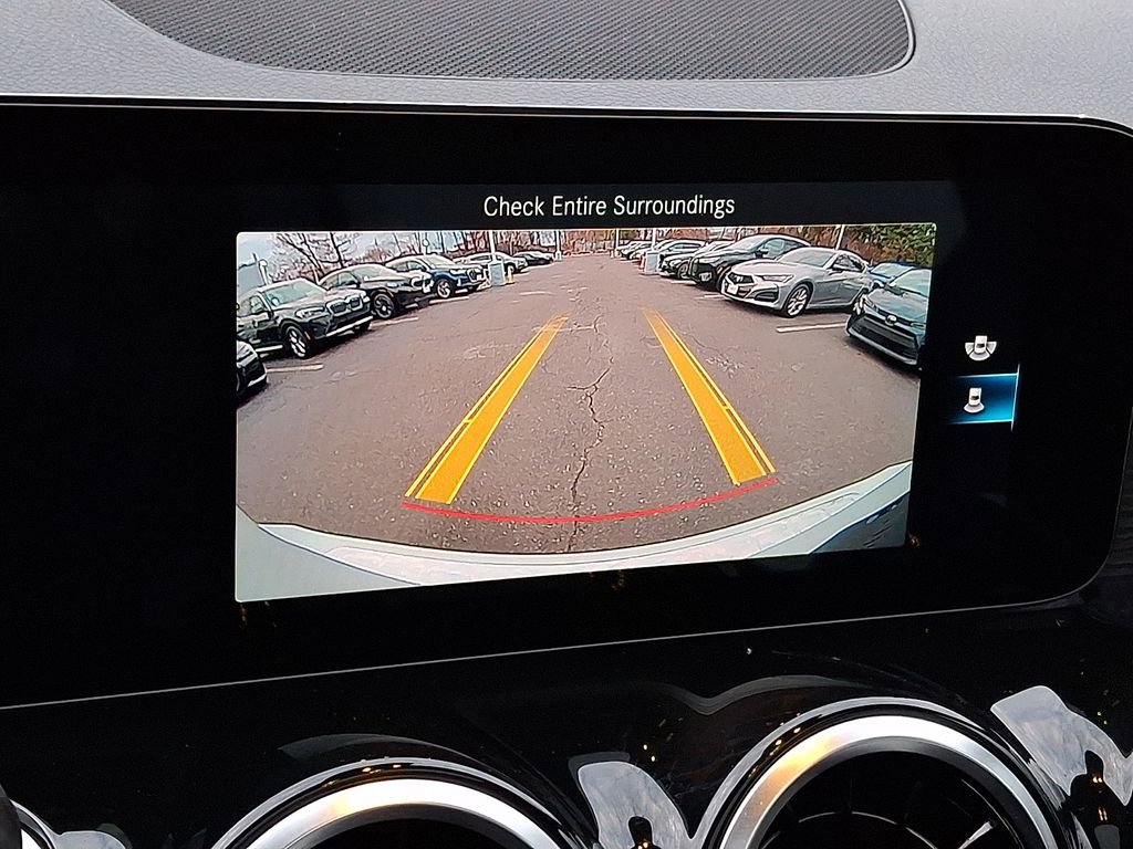 Used 2022 Mercedes-Benz GLB 250 4MATIC w/ AMG Line image 16