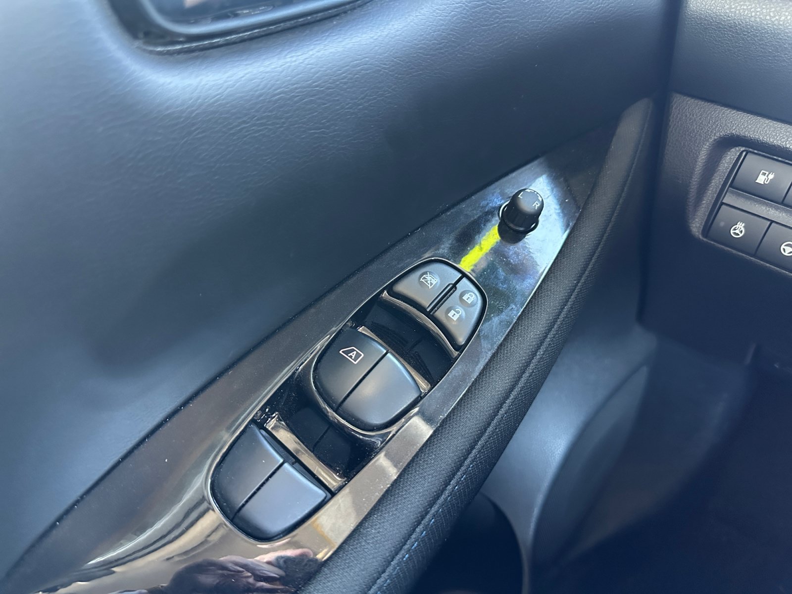 Used 2024 Nissan Leaf SV Plus FWD image 16